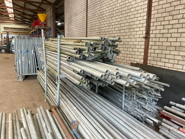 Stalen steiger - afbeelding 22 van  25