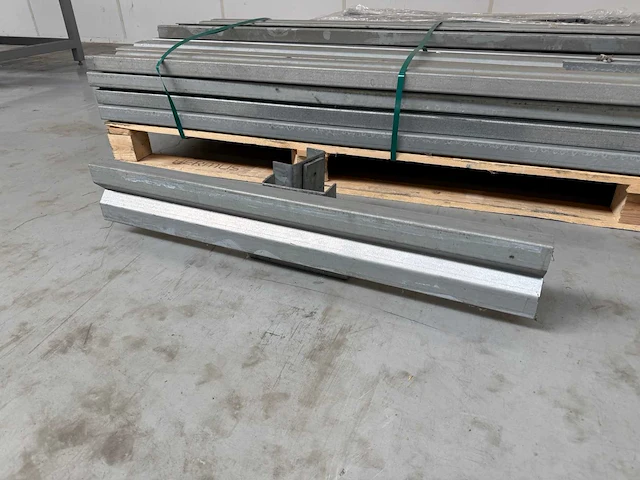 Stalen u-profielen (40x) - afbeelding 4 van  8