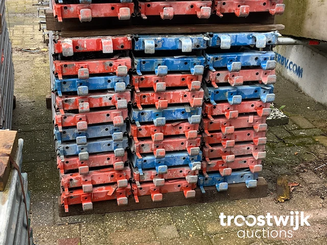 Stalen vlonder buisoplegging - afbeelding 4 van  5