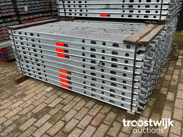 Stalen vlonder buisoplegging - afbeelding 1 van  4