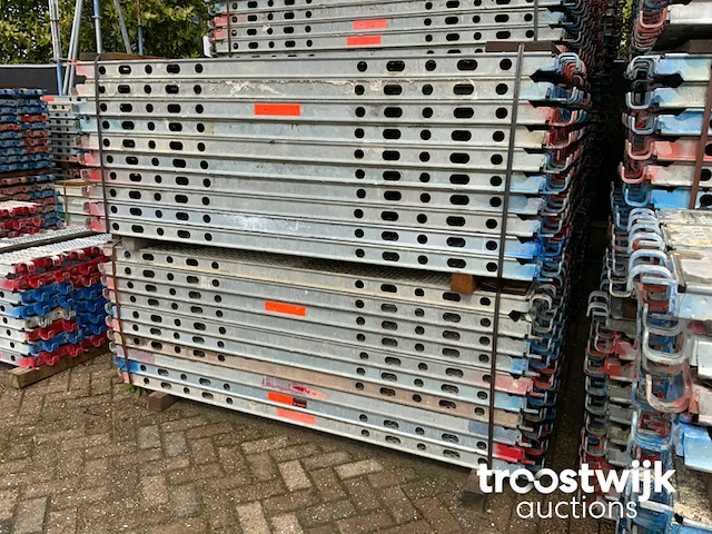 Stalen vlonder buisoplegging - afbeelding 1 van  4