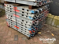 Stalen vlonder buisoplegging - afbeelding 1 van  4
