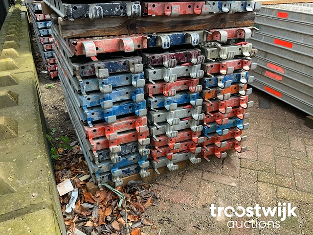 Stalen vlonder buisoplegging - afbeelding 4 van  4
