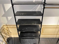 Stalen wandrek met houten legborden - afbeelding 3 van  7