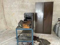 Stalen werkbank en kast - afbeelding 3 van  8