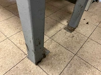 Stalen werkbank - afbeelding 7 van  8