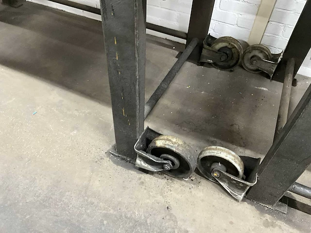 Stalen werkbank - afbeelding 6 van  8