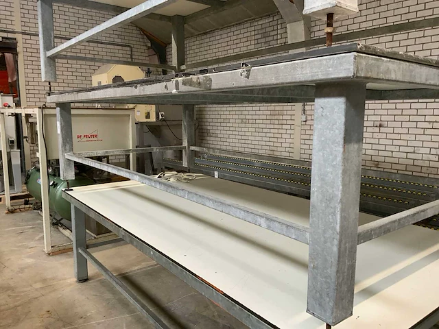 Stalen werktafel (3x) - afbeelding 3 van  4