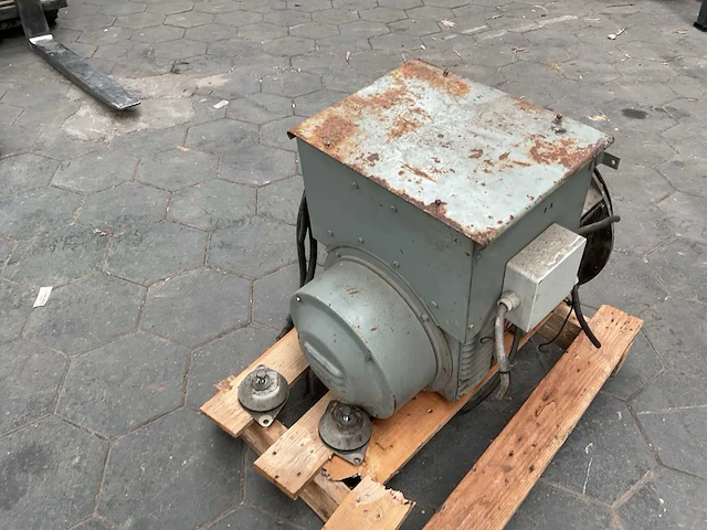 Stamford pc164e stroomgenerator - afbeelding 4 van  5