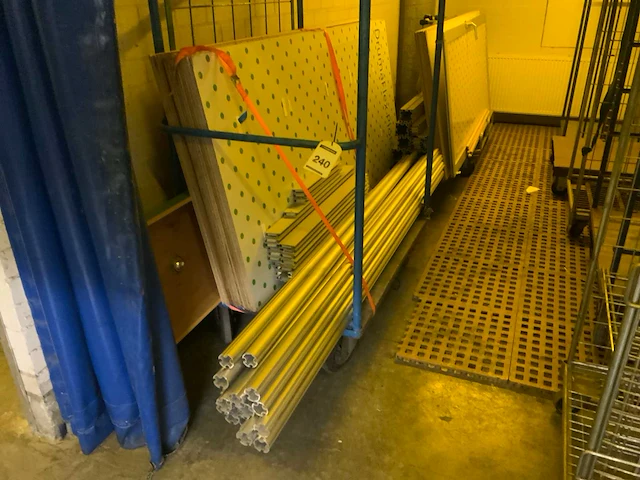 Standbouw materiaal - afbeelding 2 van  3