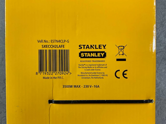 Stanley - 4-voudige stekkerdoos - met klem en klapdeksels (3x) - afbeelding 6 van  6