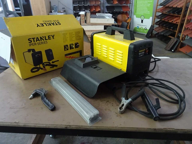 Stanley - iper e161 - lasapparaat - afbeelding 1 van  2