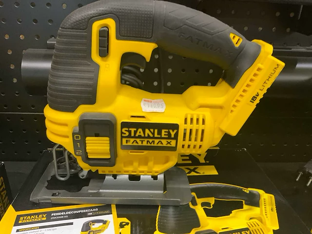 Stanley fmc650b-xj decoupeerzaag - afbeelding 2 van  4