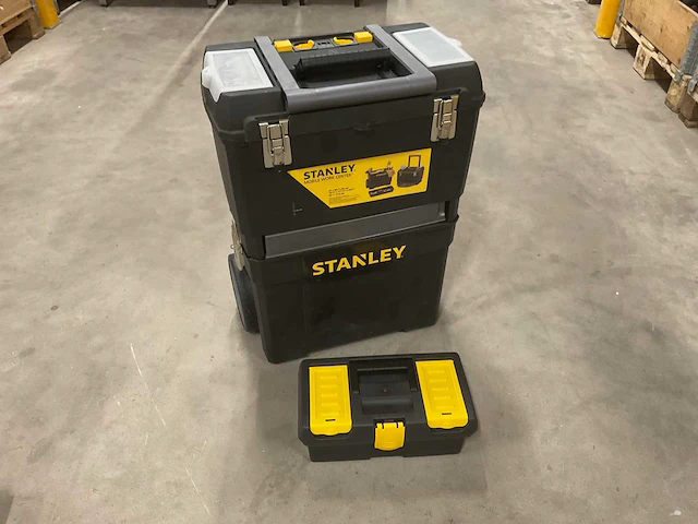 Stanley mobile work center (18603+13010) gereedschapstrolley set - afbeelding 1 van  11