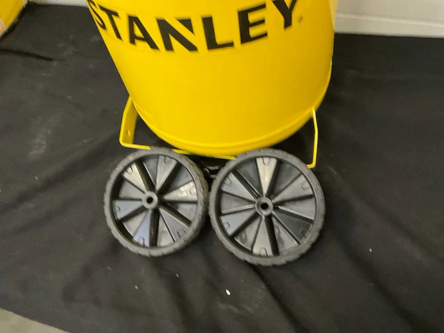 Stanley silent air compressor hogedrukcompressor - afbeelding 5 van  8