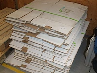 Stapel verhuisdozen. - afbeelding 2 van  2