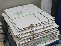 Stapel verhuisdozen. - afbeelding 2 van  2