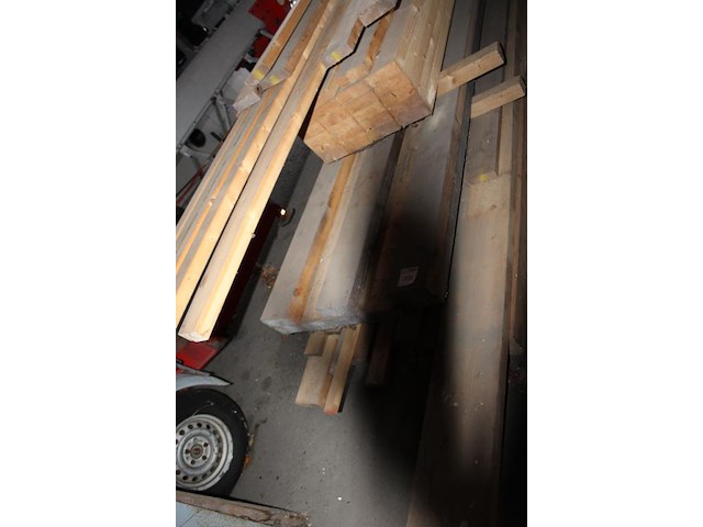 Stapel vuren balkhout w.o. 25 stuks 155x57x3000mm. - afbeelding 3 van  4
