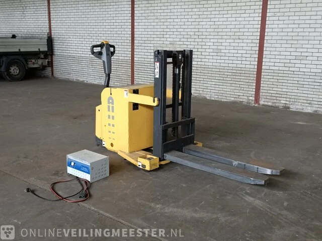Stapelaar atlet solo, psl125t179, bouwjaar 2010 - afbeelding 12 van  19
