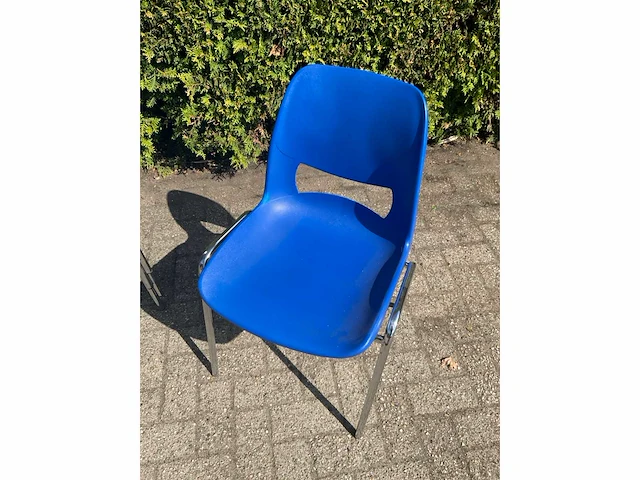 Stapelbare kantinestoel (10x) - afbeelding 3 van  5
