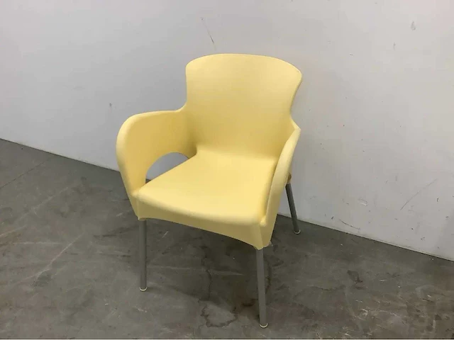 Stapelbare kunststof stoel (80x) - afbeelding 4 van  4