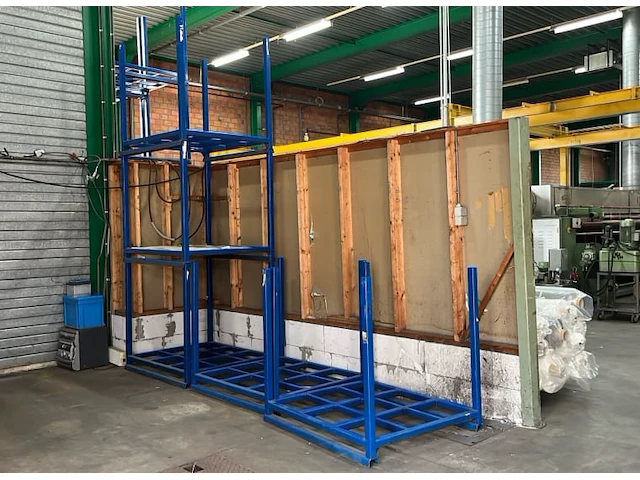 Stapelbare transport frames - afbeelding 1 van  4