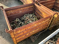 Stapelkrat met kruiskoppeling vaste spie - steigers ( ca. 40 stuks) - afbeelding 1 van  5