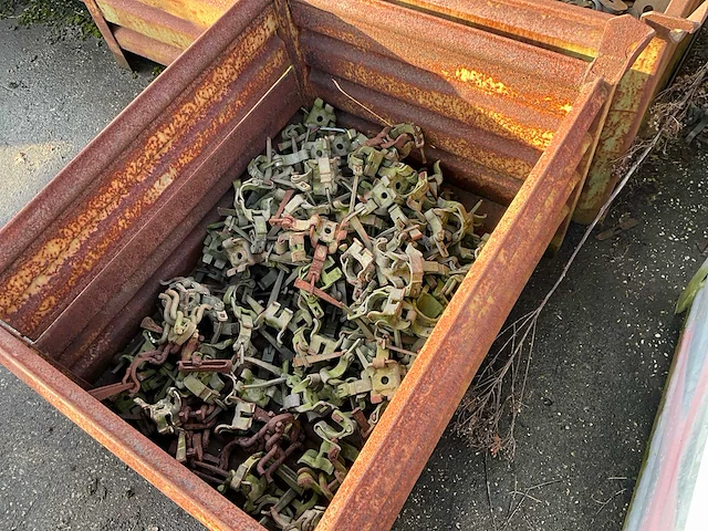 Stapelkrat met kruiskoppeling vaste spie - steigers ( ca. 40 stuks) - afbeelding 2 van  5
