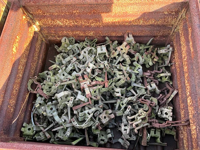 Stapelkrat met kruiskoppeling vaste spie - steigers ( ca. 40 stuks) - afbeelding 4 van  5
