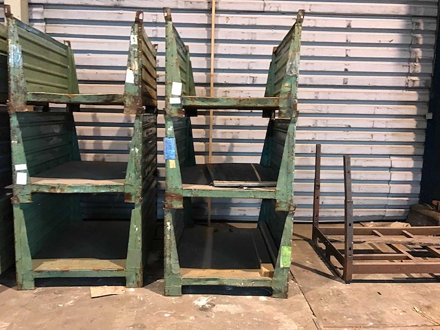 Stapelkrat staal (3x) - afbeelding 1 van  3