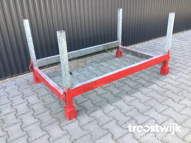 Stapelpallet - afbeelding 1 van  6