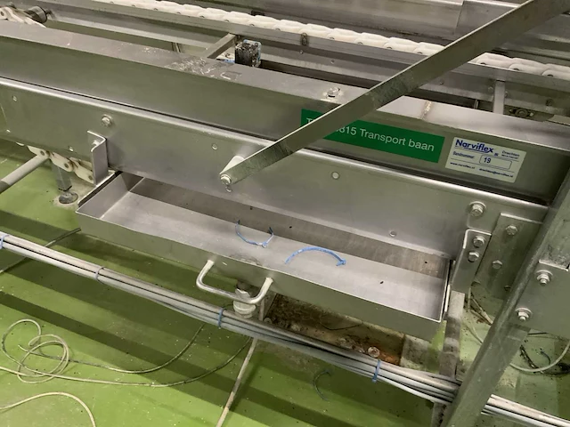 Stapelstation met transportbaan - afbeelding 9 van  18