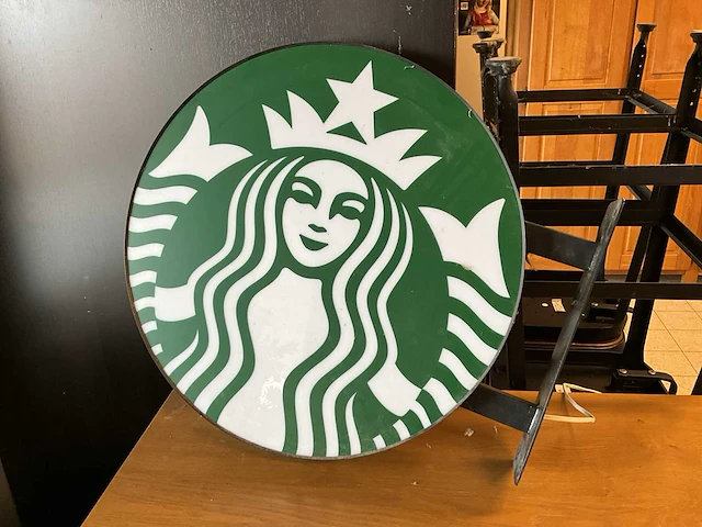 Starbucks gevel verlichting - afbeelding 1 van  3