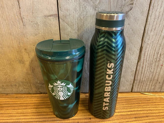 Starbucks set met waterfles en thermosbeker 1 set - afbeelding 1 van  1