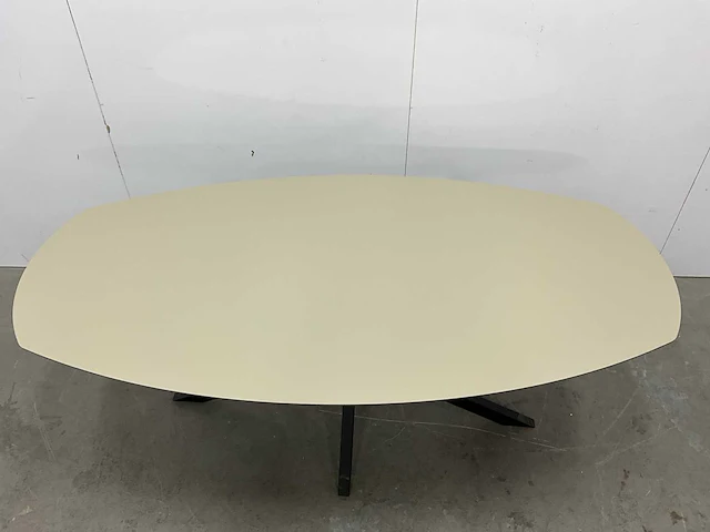 Starcrown evotop ovale eetkamertafel - afbeelding 2 van  7