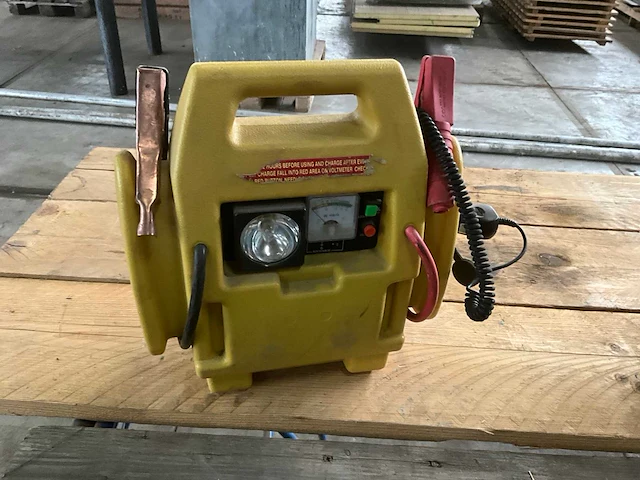 Startbooster 12v - afbeelding 1 van  2