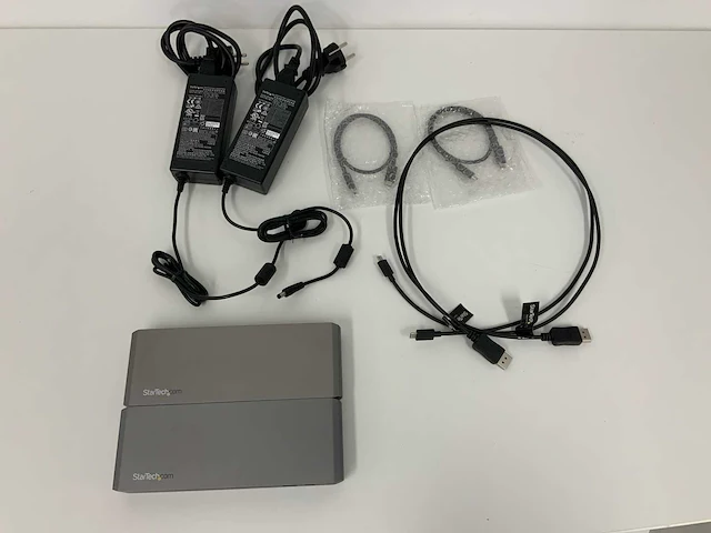 Startech thunderbolt 3 dual-4k laptop docking station mac en windows tb3 dock voor macbook pro (2x) - afbeelding 1 van  5