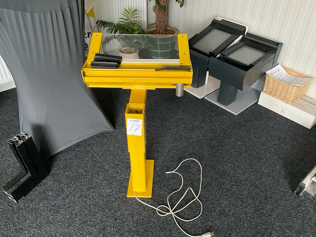 Statafels en promotie accessoires - afbeelding 11 van  17