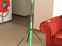 Statief voor camera/lamp/flitser/enz. met basis manfrotto 032baseb en autopole megaview met maximale hoogte... - afbeelding 3 van  4