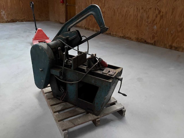 Stationaire metaal koudzaagmachine - afbeelding 1 van  7