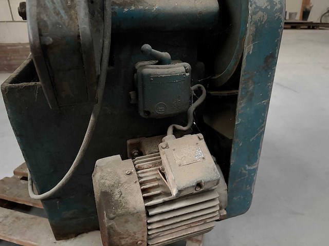 Stationaire metaal koudzaagmachine - afbeelding 4 van  7