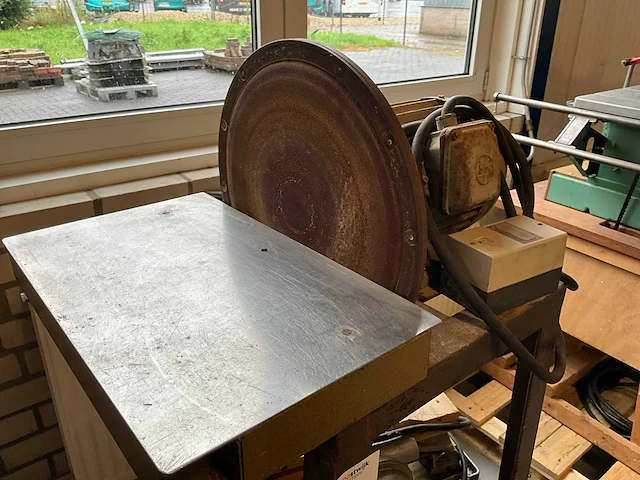 Stationaire schuurmachine - afbeelding 2 van  7