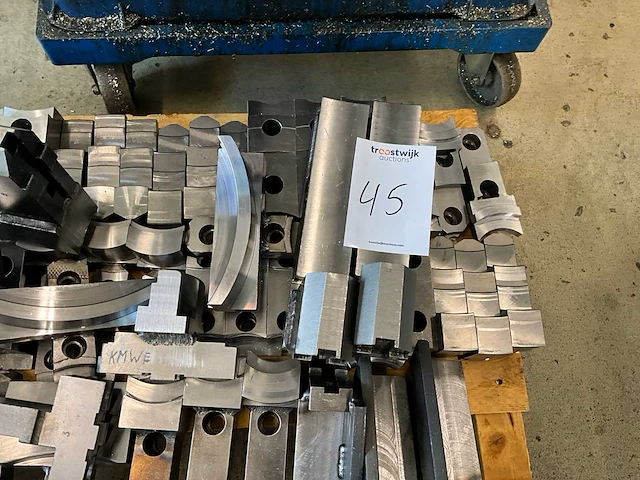 Steek 63,5 mm klauwplaat klauwen (passend bij kavel 43) - afbeelding 4 van  5