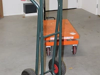 Steekwagen op luchtbanden. - afbeelding 2 van  2