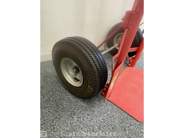 Steekwagen rood - afbeelding 3 van  3