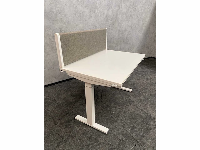 Steelcase - elektrisch zit-sta bureau 120x80 - taupe - afbeelding 10 van  18