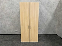 Steelcase - houten 2-deurs kast - afbeelding 1 van  14