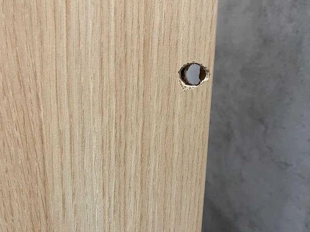 Steelcase - houten 2-deurs kast - afbeelding 14 van  14