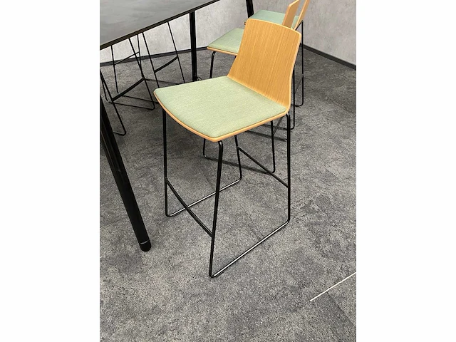Steelcase/ coalesse - 6 persoons barset - afbeelding 5 van  21