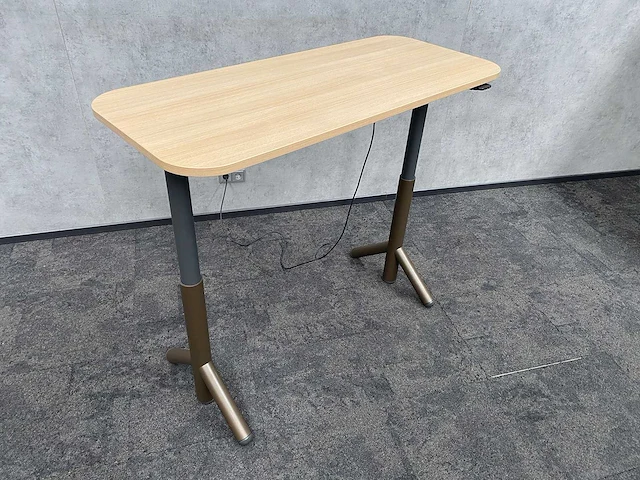 Steelcase flex - elektrisch zit-sta bureau 140x60 - taupe - afbeelding 12 van  18